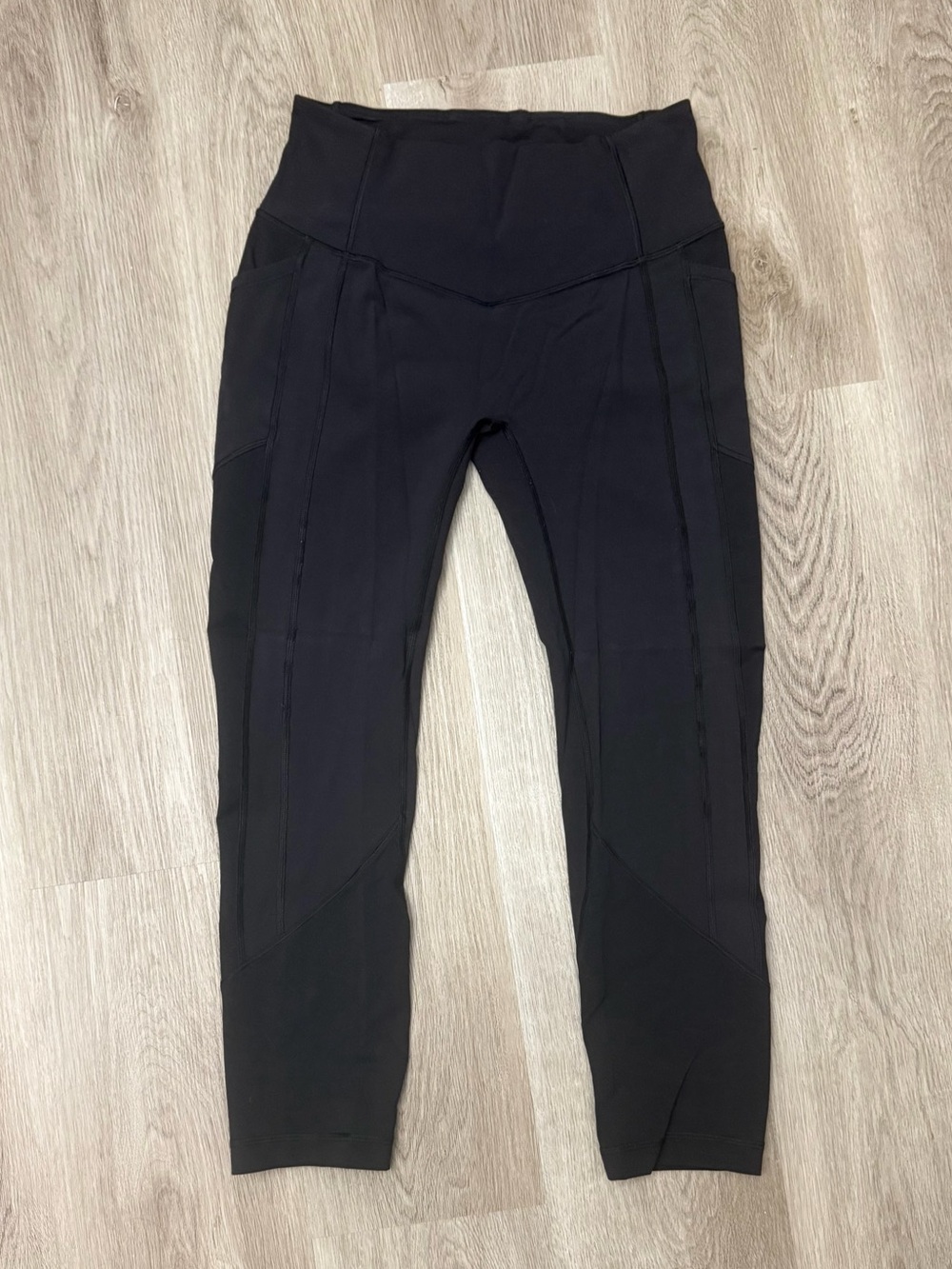 lululemon Women’s Black All The Right Places HR Crop 23” Leggings. Size 8.